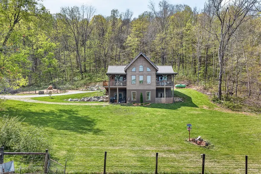 1218 Moody Rd, Byrdstown, TN 38549 - #2