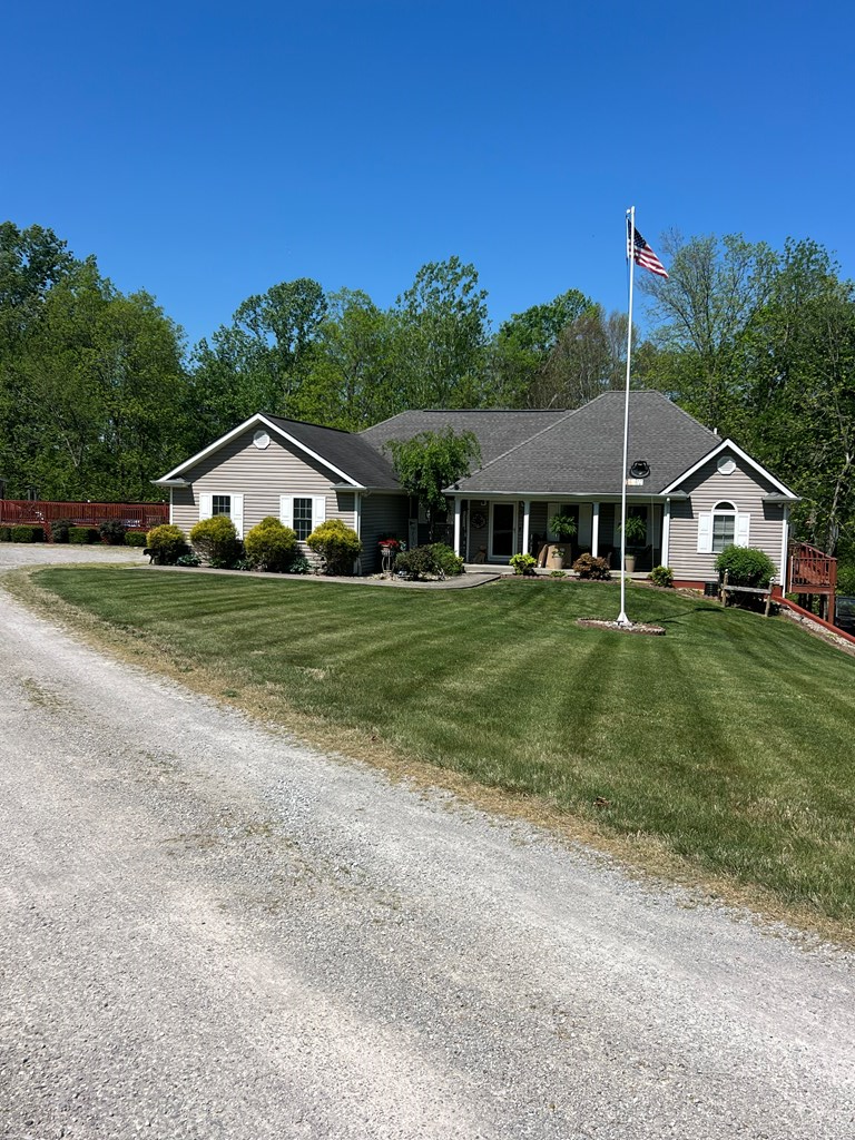 211 Cave Valley Road, Byrdstown, TN 38549 - #3