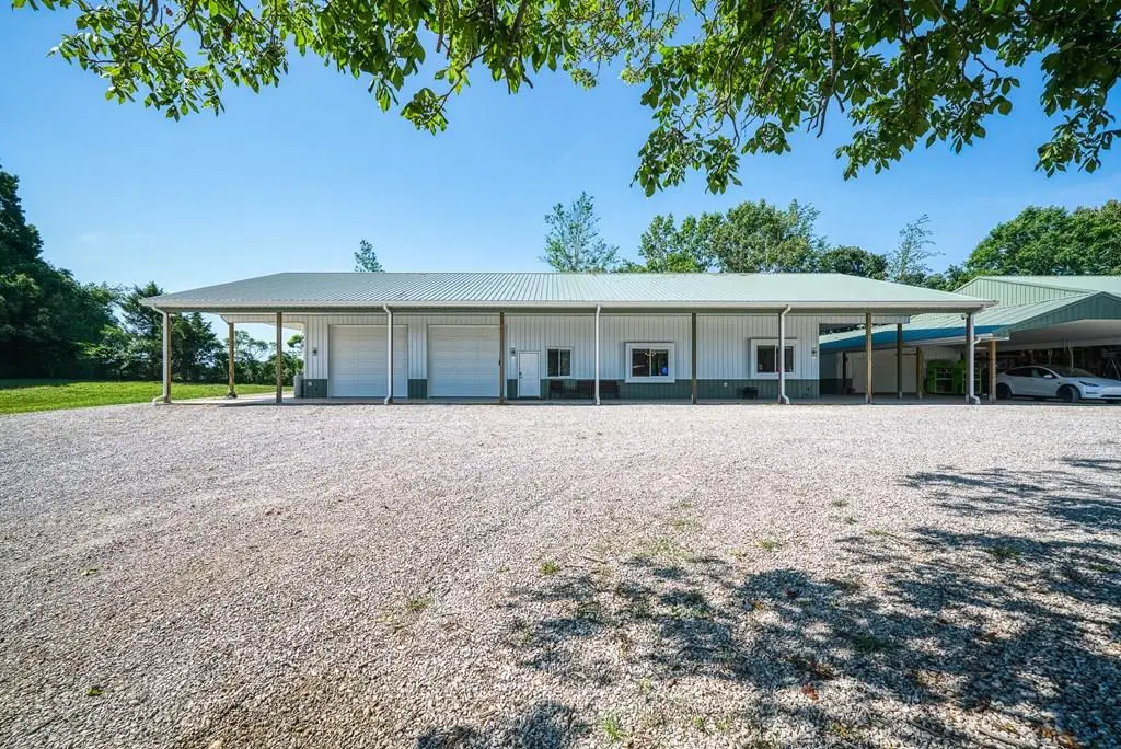 1864 Liberty Rd, Sparta, TN 38583-6768 - #1