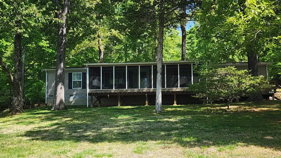 218 Meadow Ln, Byrdstown, TN 38549 - #2