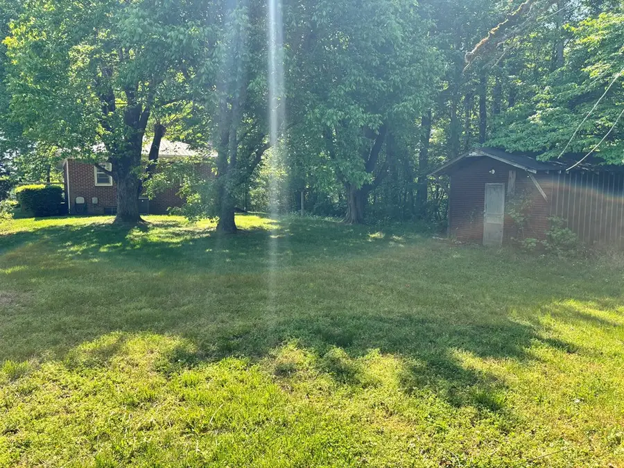 142 Fisk Rd, Livingston, TN 38570 - #3