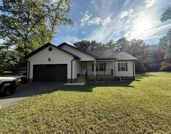 418 Old State Hwy 8, Sequatchie, TN 37327