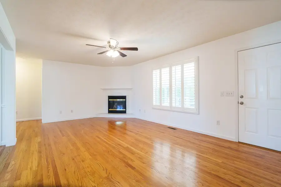 372 Brookside Dr., Algood, TN 38506 - #2