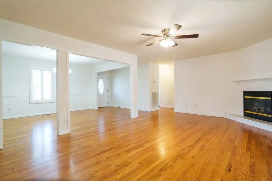 372 Brookside Dr., Algood, TN 38506 - #3