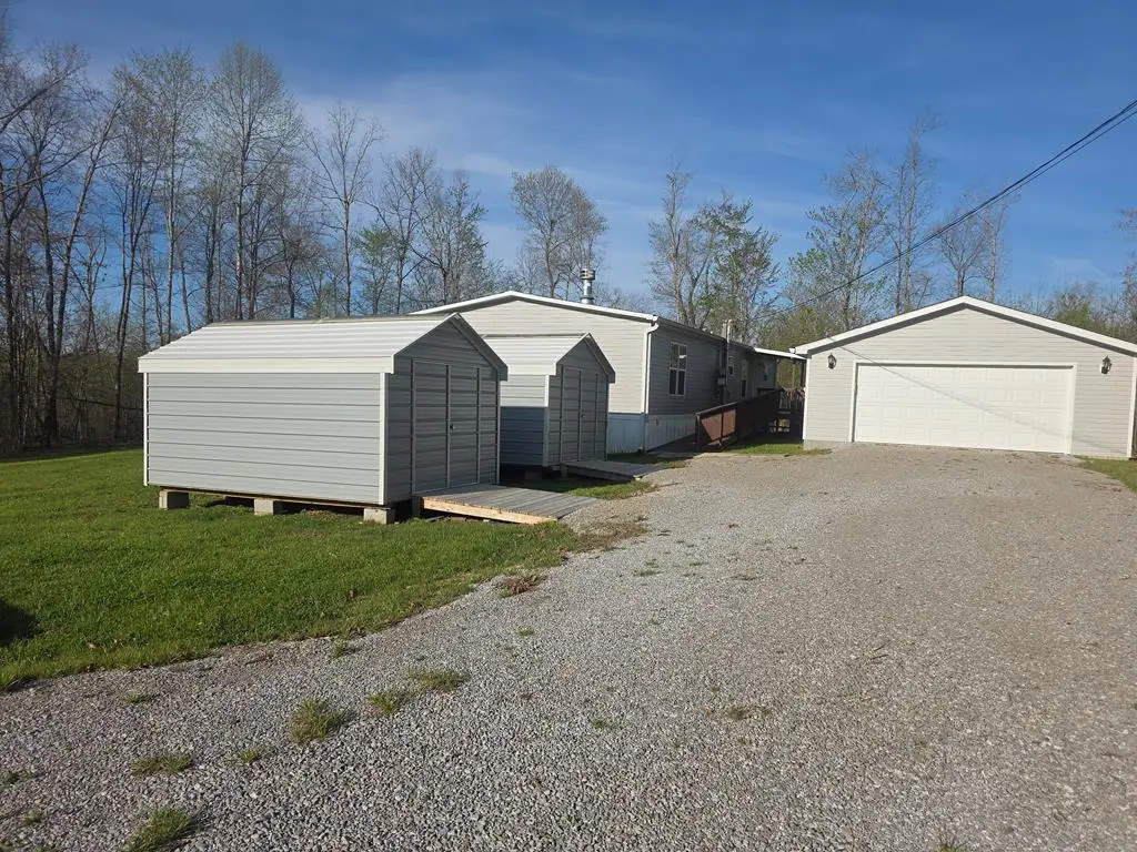 2055 Bell Rd, Crossville, TN 38572 - #1