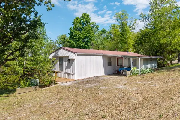 156 Lakeview Heights, Byrdstown, TN 38549