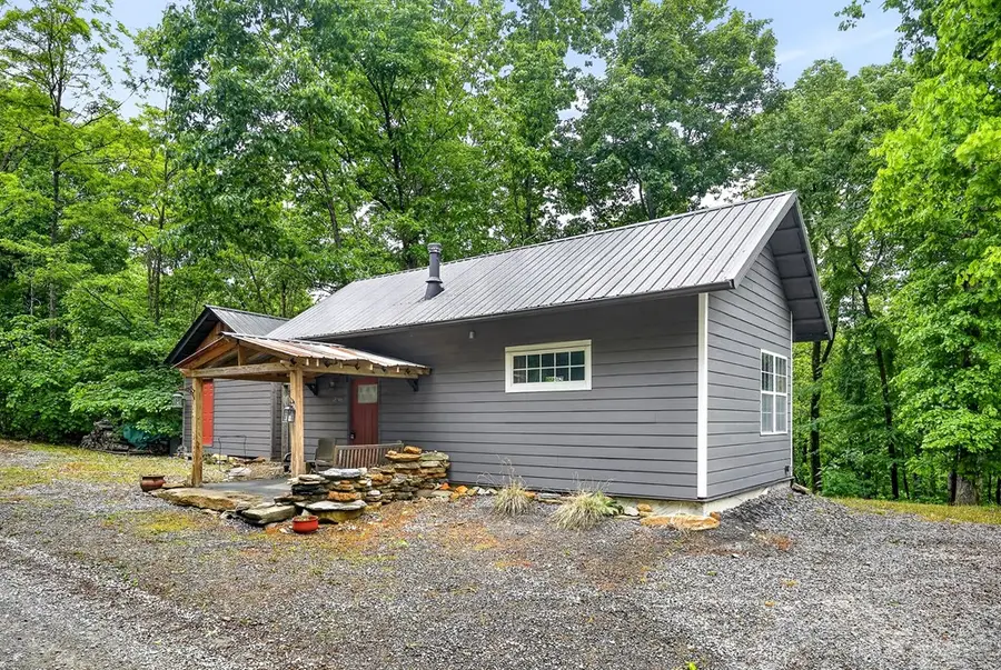 883 Rock Springs Rd., Celina, TN 38551 - #3