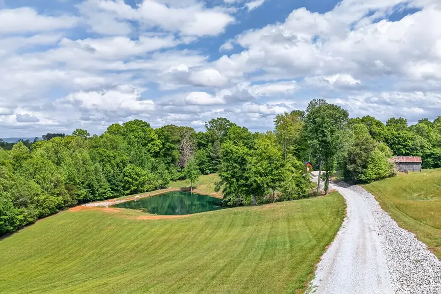 5218 Turney Groce Rd, Byrdstown, TN 38549 - #2