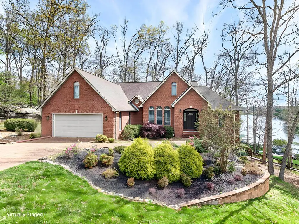 983 Tennessee Ave, Crossville, TN 38555 - #1