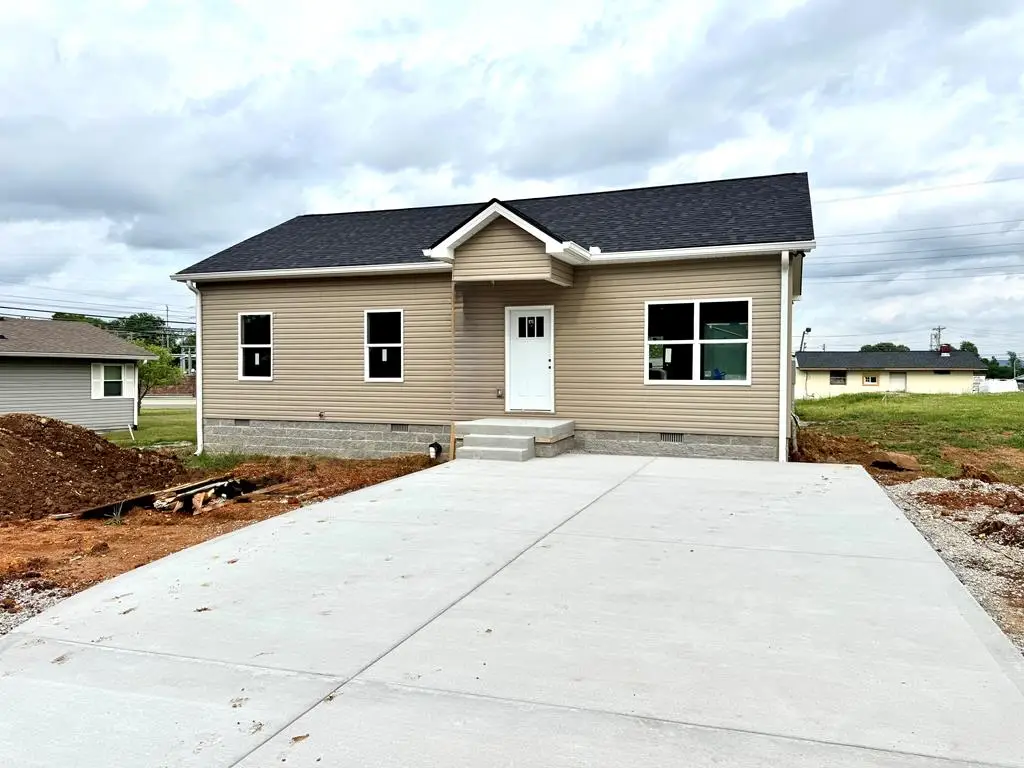 22 Garrett Ave, Cookeville, TN 38501 - #1