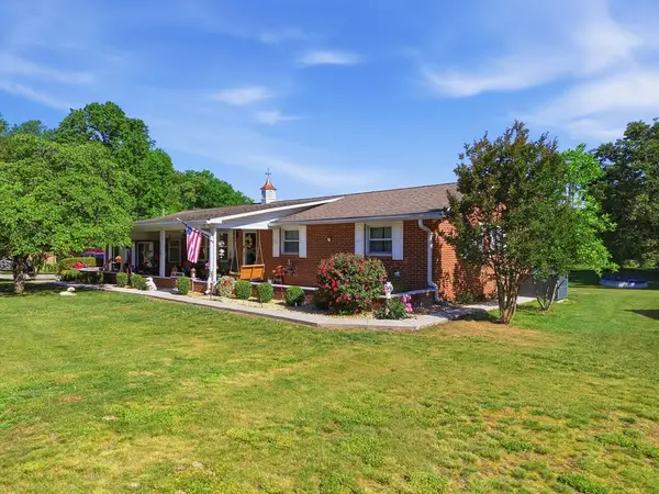 418 Kenway St, COOKEVILLE, TN 38501