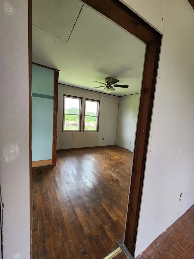 581 Tabor Loop Rd, Crossville, TN 38571 - #3