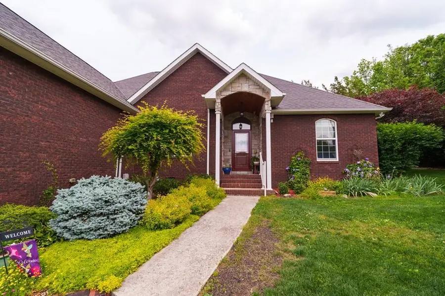 274 Landmark Cir, Sparta, TN 38583 - #2