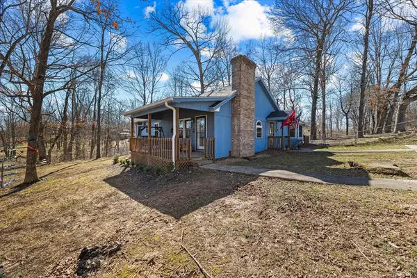 1020 Center Lane, Byrdstown, TN 38549