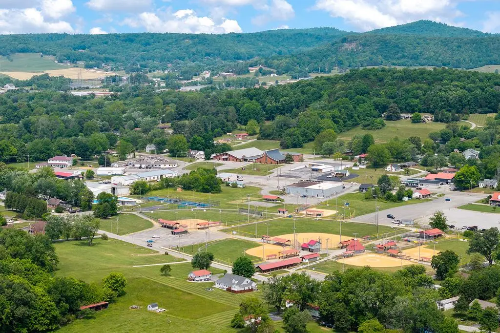 00 Hill Top Ln, Livingston, TN 38570 - #1