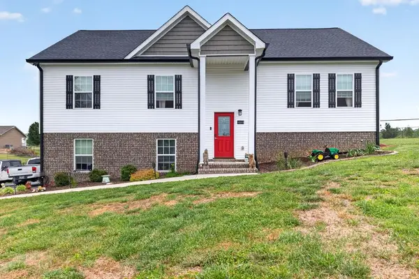 4044 Charlton Sq, COOKEVILLE, TN 38501