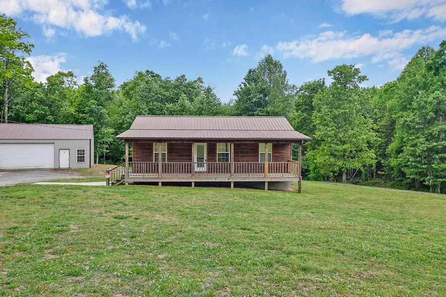 381 Lowe Rd, Jamestown, TN 38556 - #2