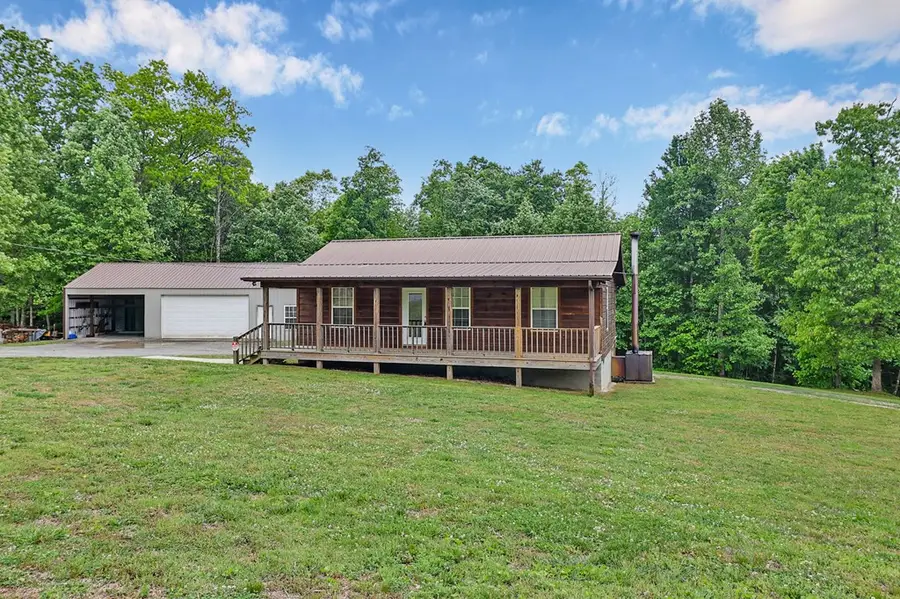 381 Lowe Rd, Jamestown, TN 38556 - #3