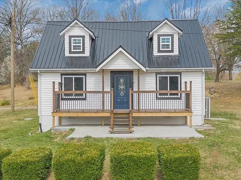 27 Church St, Spencer, TN 38585 - #1