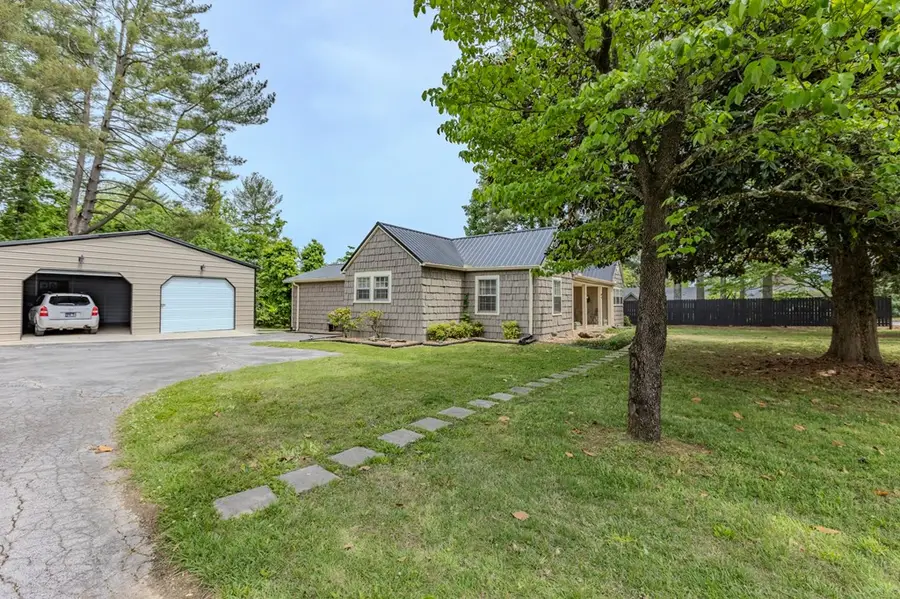 104 Ben Lomond Dr., McMinnville, TN 37110 - #2