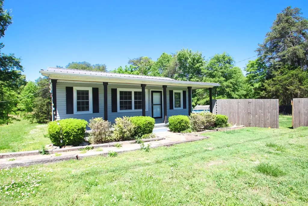 13400 Old Kentucky Road, Walling, TN 38587 - #1