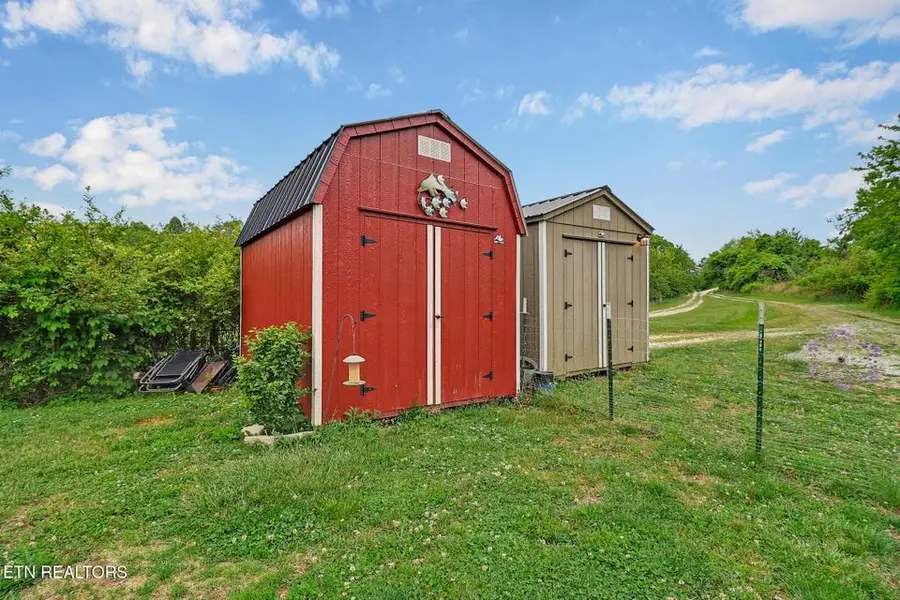 921 Barney Holt Rd, Jamestown, TN 38556-9807 - #3