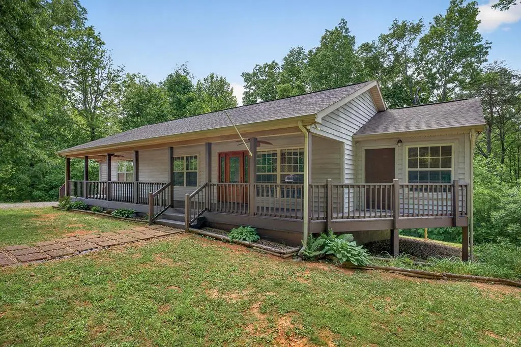 506 Deer Ridge Rd, Byrdstown, TN 38549 - #1