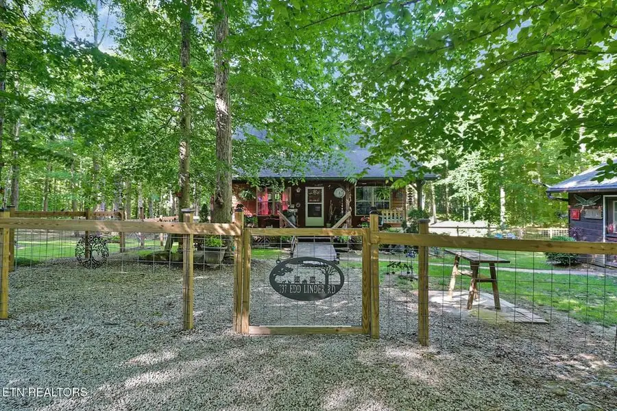 737 Edd Linder Rd, Jamestown, TN 38556-6495 - #3