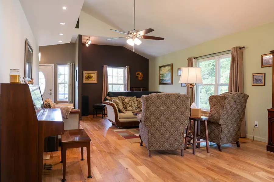 1518 Cummingsville & Sparkman Rd, Doyle, TN 38559 - #3