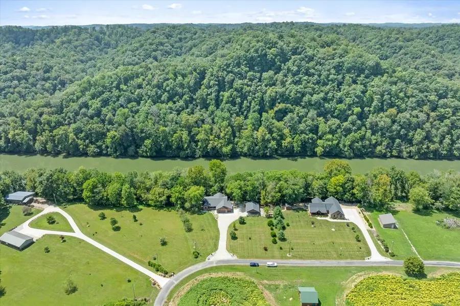 195 Hiawassee Ln., Celina, TN 38551 - #2
