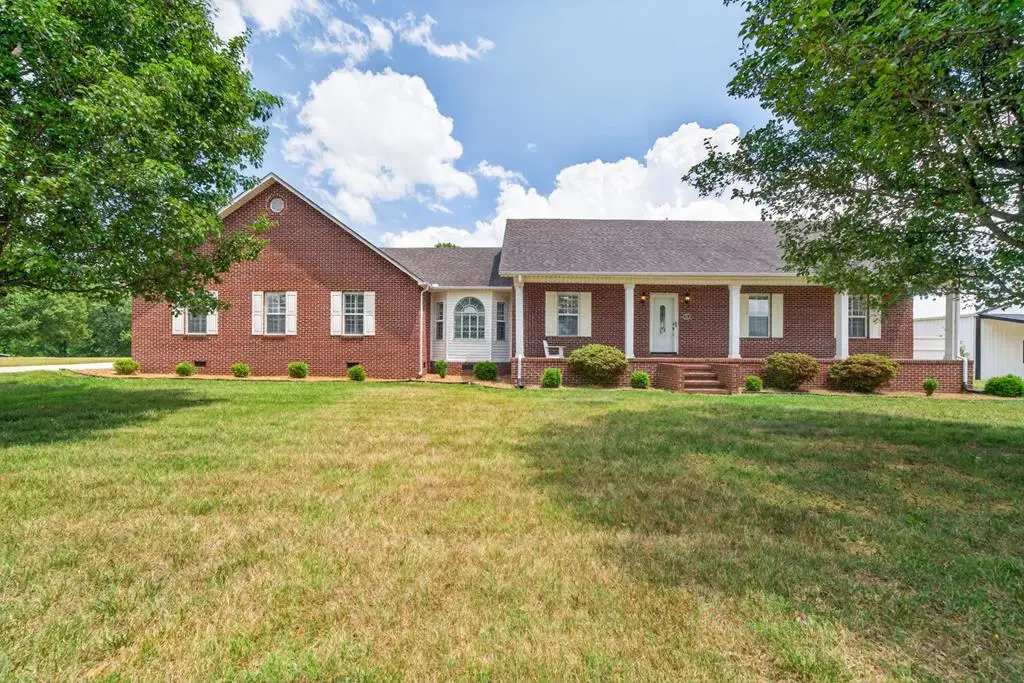 826 Boatman Rd, Cookeville, TN 38506-3306 - #1
