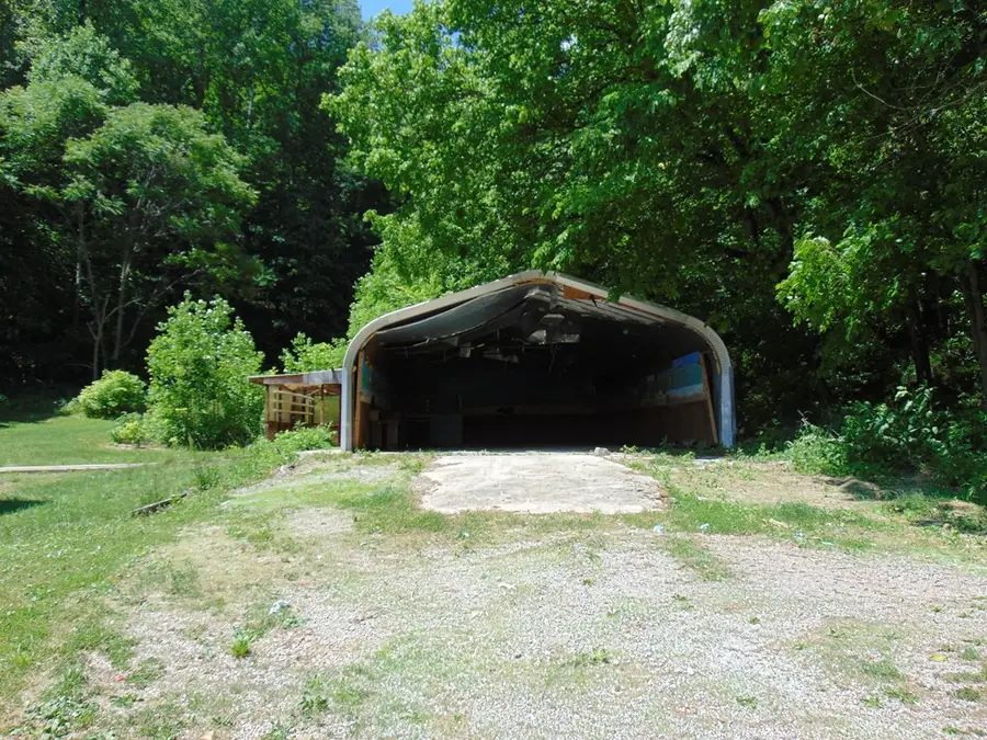 2340 Dry Creek Rd, Moss, TN 38575 - #3