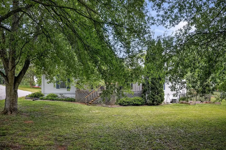 3702 Bartlett Rd, Cookeville, TN 38506 - #3
