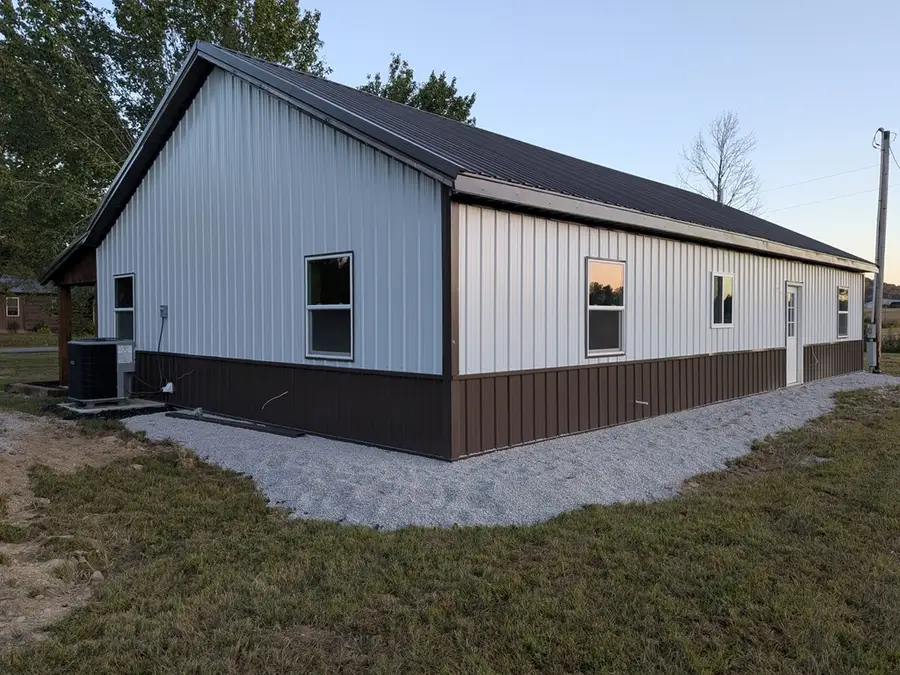 292 Lawson Bottom Rd, Burkesville, KY 42717 - #3
