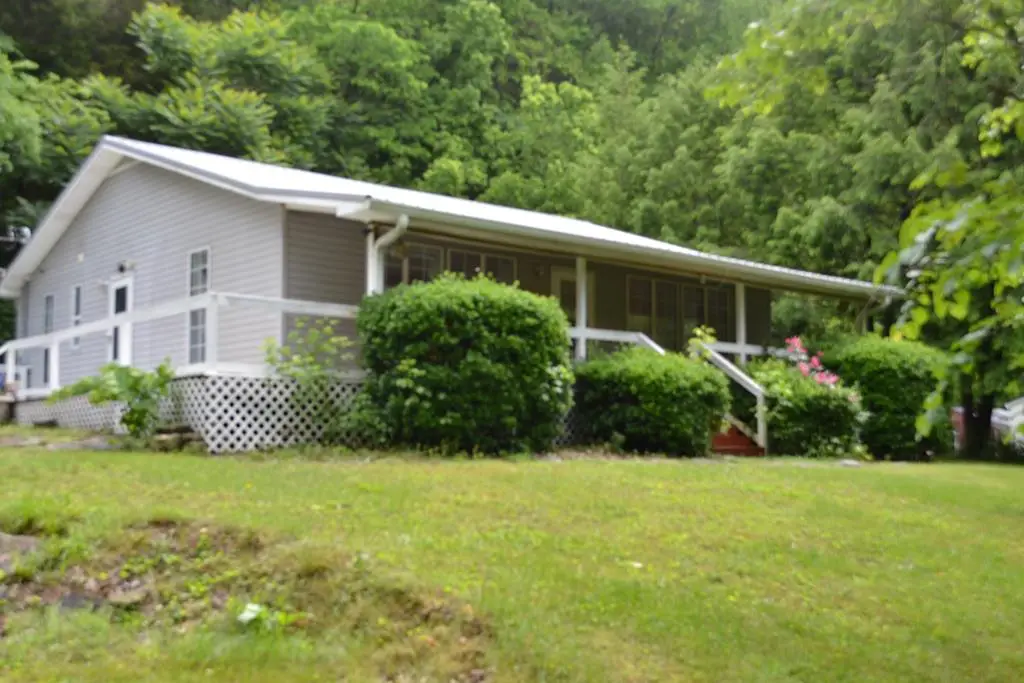 1505 Add Stafford Rd, Hilham, TN 38568 - #1