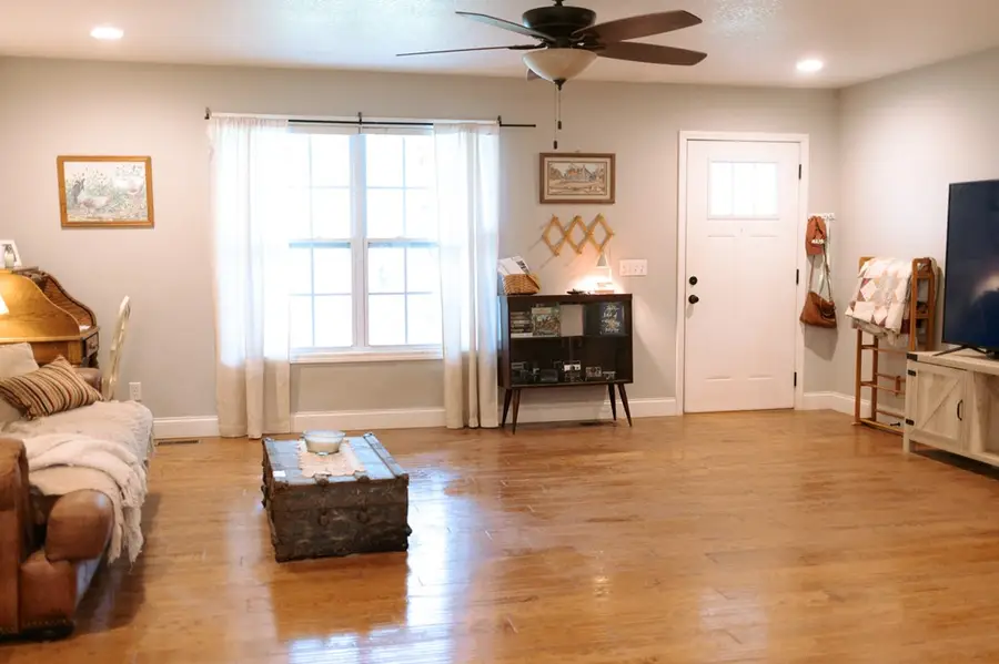 5588 Village Road, Cookeville, TN 38506 - #3