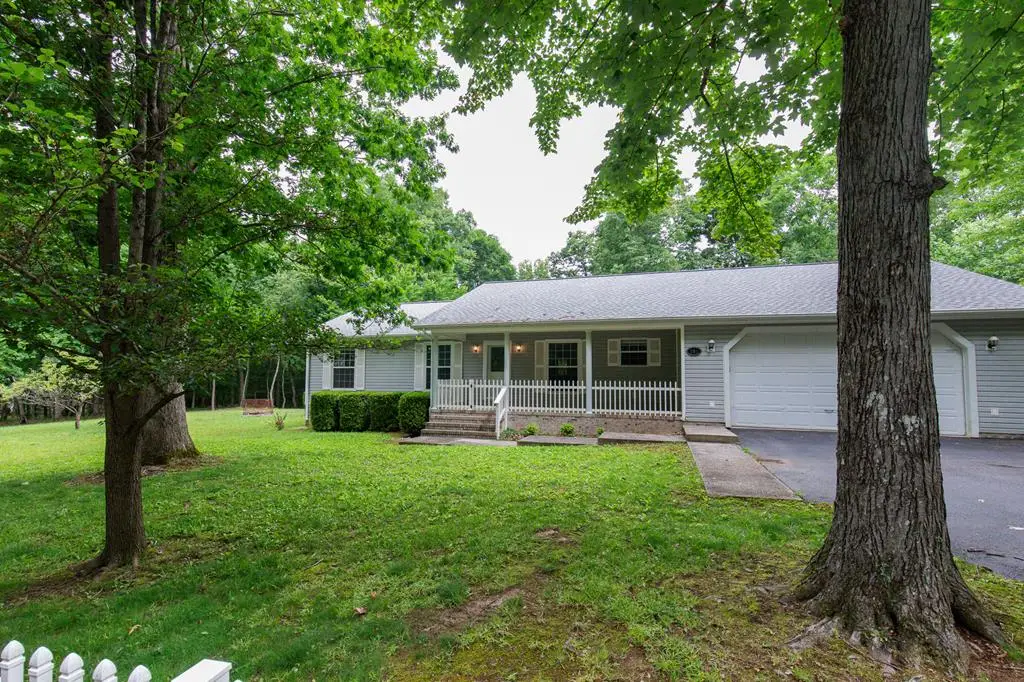 501 Bluff View Dr, Spencer, TN 38585 - #1