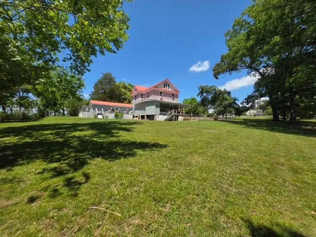 114 Leslie Dr, Harriman, TN 37748 - #2