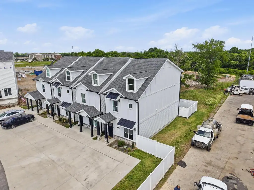 100 Carlton Ave, Lebanon, TN 37090 - #1
