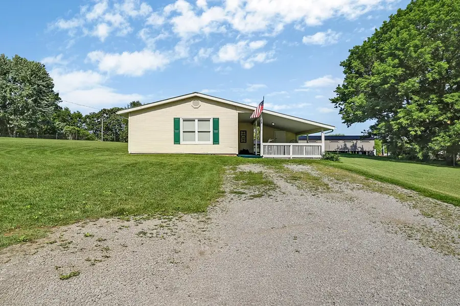 1019 Lincoln Rd, Jamestown, TN 38556 - #3
