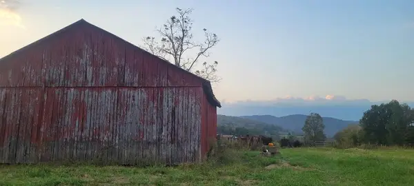 1768 Wilder Hwy, CRAWFORD, TN 38554
