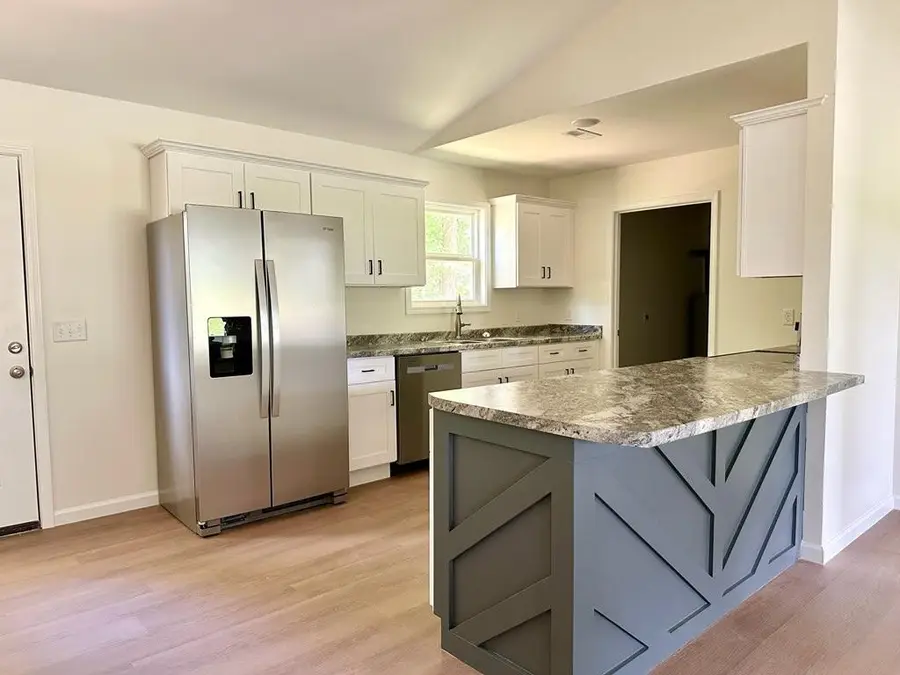 204 E Peter Ave, Monterey, TN 38574 - #2