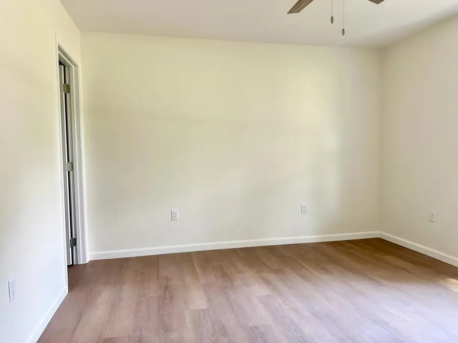 204 E Peter Ave, Monterey, TN 38574 - #3
