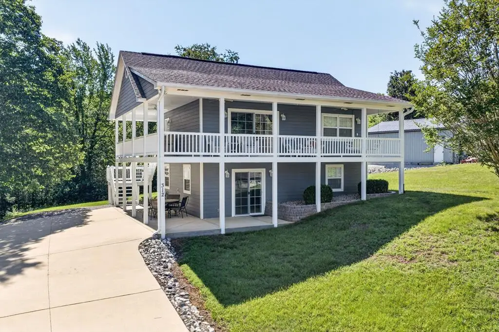 312 Cosby Parris, Byrdstown, TN 38549 - #1