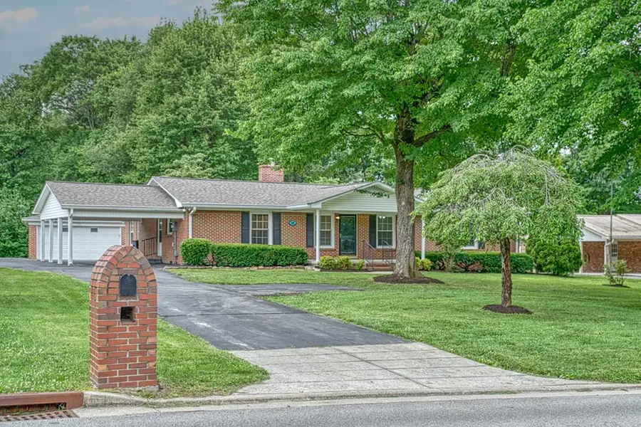 886 Fairground St, Cookeville, TN 38501 - #2