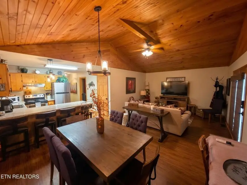 1518 Perimeter Dr, Jamestown, TN 38556-6128 - #2