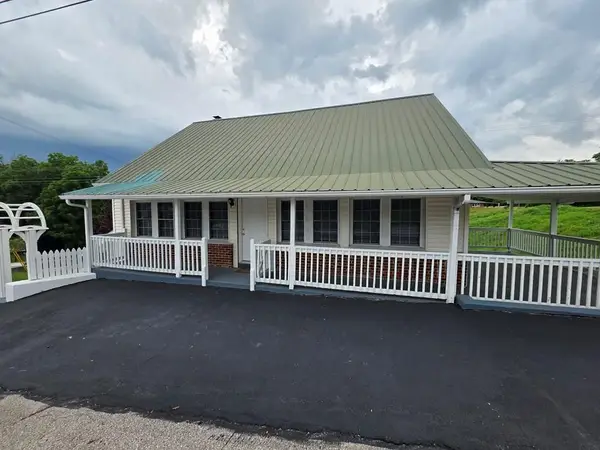 7576 Clay County Hwy, Moss, TN 38575