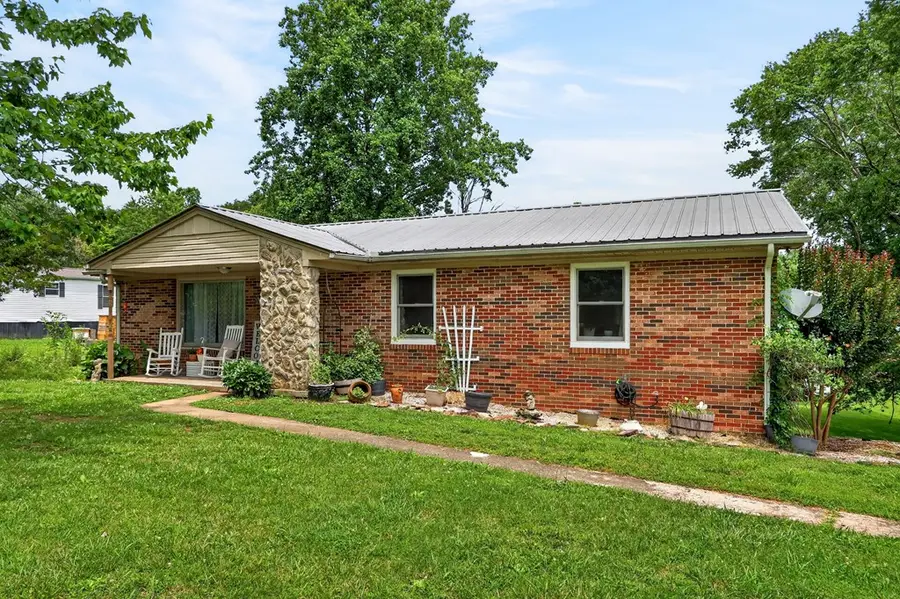 194 Meadowbrook Cir, Livingston, TN 38570 - #3