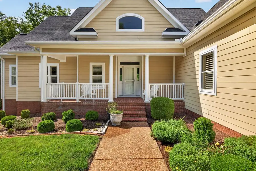 415 River Oaks Dr, Sparta, TN 38583 - #2