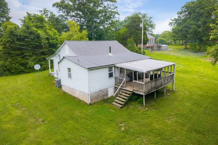 6091 Carrs Chapel Rd, Silver Point, TN 38582 - #3